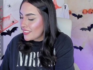 The enticing Malley-adams wants you to fuck her bod now! malley-adams from CamSoda