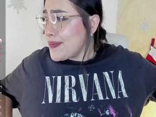 Live webcam model malley-adams on Soda Cams