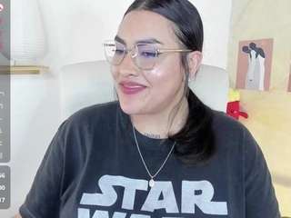 Live webcam model malley-adams on Soda Cams