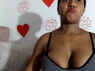 Naeily's Live Sex Cam Show