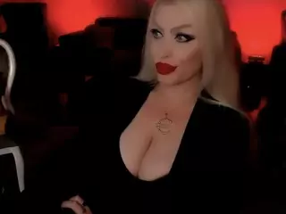 AlfaFemale's Live Sex Cam Show