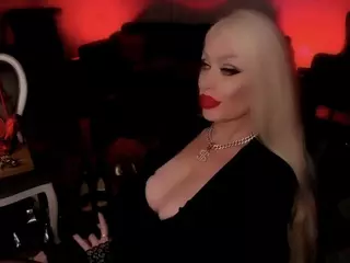 AlfaFemale's Live Sex Cam Show