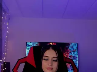 CHARRLOTTEGREY's Live Sex Cam Show