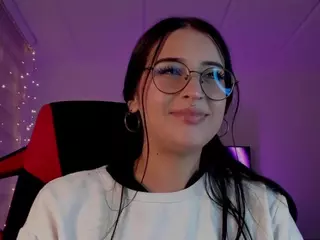 CHARRLOTTEGREY's Live Sex Cam Show