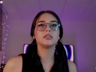 CHARRLOTTEGREY's Live Sex Cam Show
