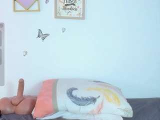 emma-rogerss chat room
