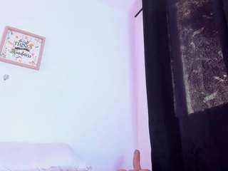  emma-rogerss chat room