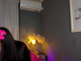 SQUIRTING like a PRO! [1111 tokens remaining]