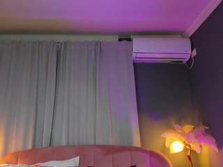 amedeeabanks's CamSoda show and profile