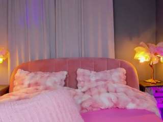 AmedeeaBanks live cam