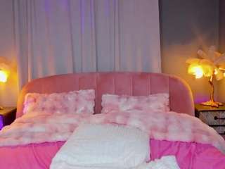 SQUIRTING LIKE A PRO! [2068 tokens remaining]