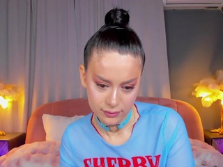 Live webcam model amedeeabanks on Soda Cams