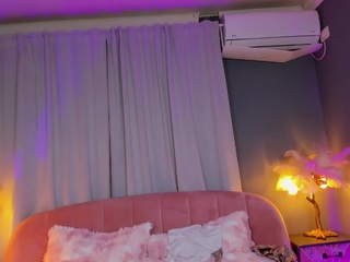 SQUIRTING LIKE A PRO! [1999 tokens remaining]