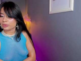 Live cam show with AmedeeaBanks