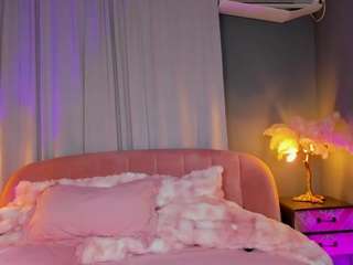 AmedeeaBanks live cam