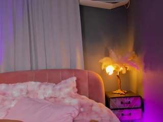 SQUIRTING LIKE A PRO! [1813 tokens remaining]