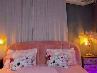 AmedeeaBanks live webcam show