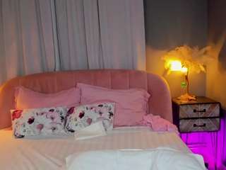 amedeeabanks's live room