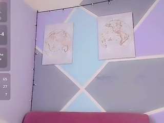 cou-lingussrox Live Webcam on CamSoda