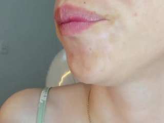 katty-mouth webcam