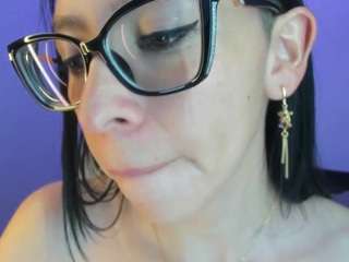 le modèle katty-mouth est en webcam porno dans un show sur le site camsoda, il possède les tags suivants: ass,lingerie,young adult,thong,teen-18,tease,tattoos,spank,saliva,pussy,public,orgasm,glasses,asshole,flashing,fingers,fetish,feet,dildo,cum