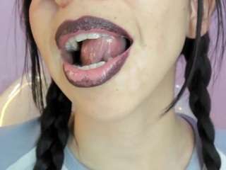 katty-mouth