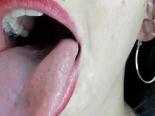 katty-mouth