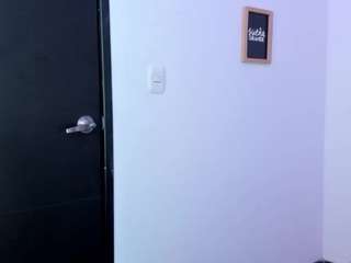 Katty-mouth live webcam show