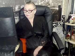 maturesensetive webcam