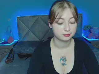 ErikaFanks's Live Sex Cam Show