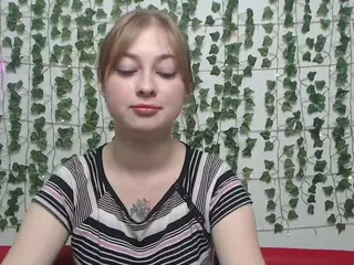 ErikaFanks's Live Sex Cam Show