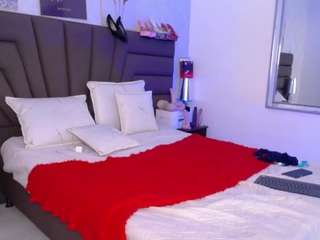 le modèle sofiperez est en webcam porno dans un show sur le site camsoda, il possède les tags suivants: amateur,no drinking,lovense,lush,machine,mistress,morena,naked,natural,nature,no smoking,heels,orgasm,pussy,ride-torso,sexmachine,shaved pussy,squirter,toys,twerk