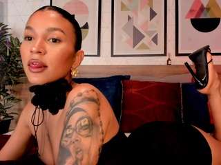 lunaruso Live Webcam on CamSoda