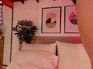 lunaruso Live Webcam on CamSoda