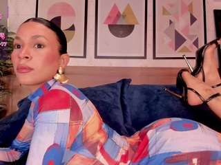 lunaruso Live Webcam on CamSoda