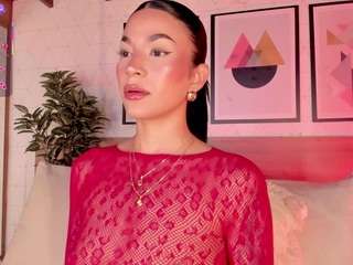 lunaruso Live Webcam on CamSoda