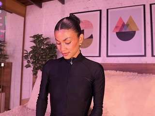 Live webcam model lunaruso on Soda Cams