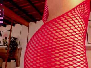 lunaruso's CamSoda show and profile