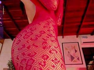 lunaruso's CamSoda show and profile