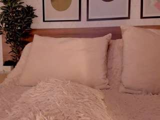 lunaruso webcam model