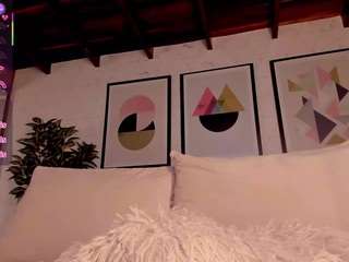 lunaruso webcam model