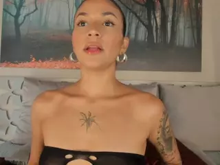 Luna Ruso's Live Sex Cam Show