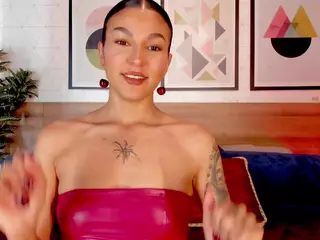 Luna Ruso's Live Sex Cam Show