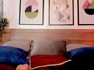 Luna Ruso's Live Sex Cam Show