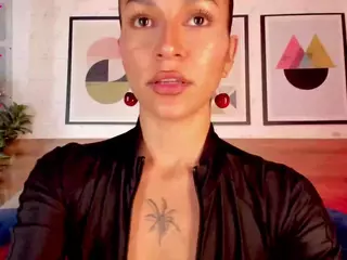 Luna Ruso's Live Sex Cam Show