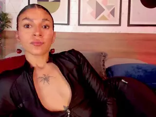 Luna Ruso's Live Sex Cam Show