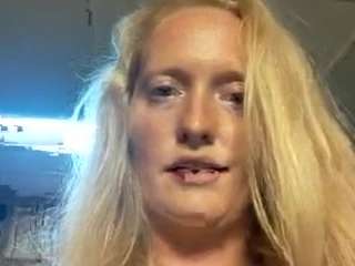 queenredfoxx92 Live Webcam on CamSoda