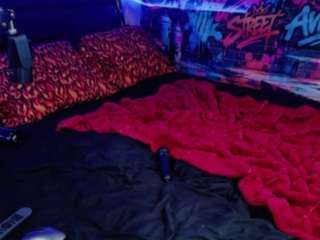 Kittie Purry live webcam show