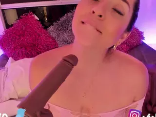 VioletOwen's Live Sex Cam Show