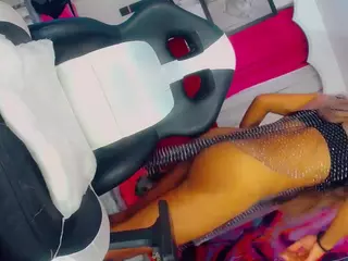 Penelope's Live Sex Cam Show